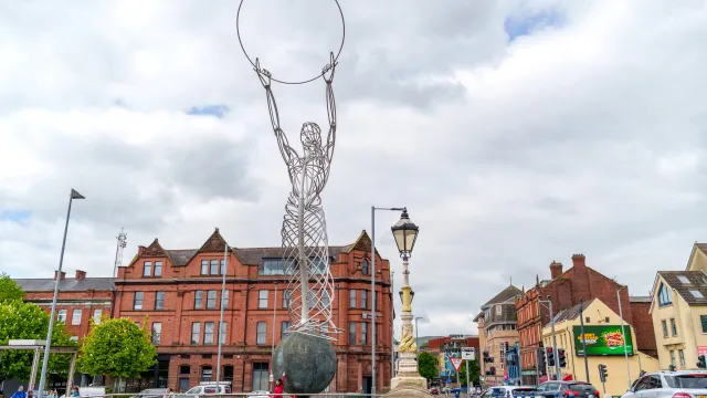 Skulptur Beacon of Hope in Belfast