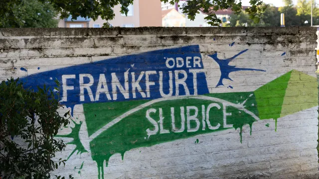 [DE Copy] 015_BG_frankfurt_manuel-frauendorf-fotografie_IMG_5637.png
