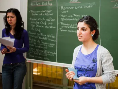Wie das Abitur auch für Geflüchtete erreichbar wird