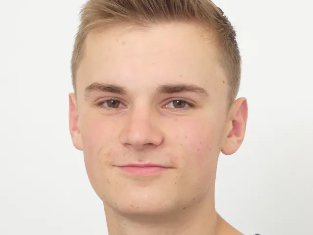 [DE Copy] Yannick Waltemode Kopie800x600.jpg