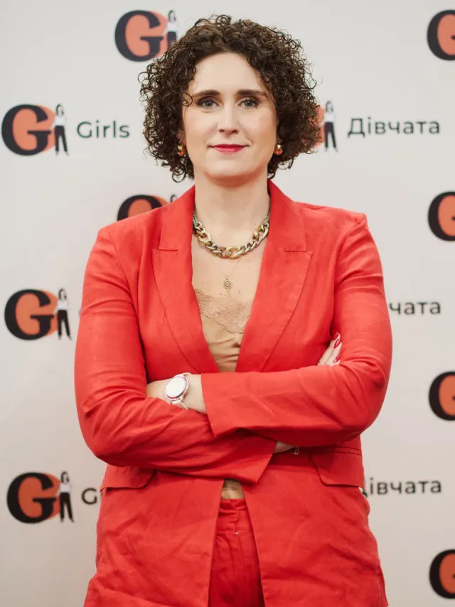 Portrait Yuliya Sporysh_600x800.jpg