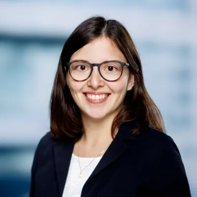 Portrait Hannah Farber