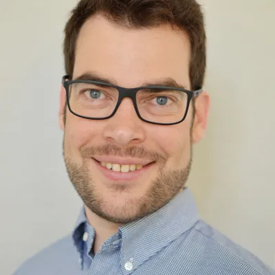 Dr. Florian Kern