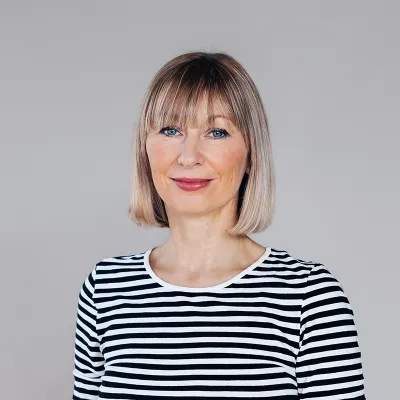 Julia Teek