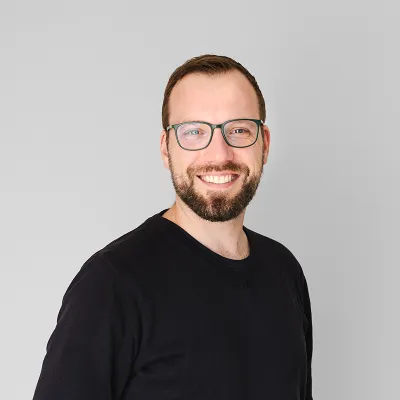Mathias_Kreßler_headshot_966_800px.png